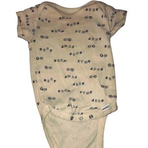 🌞 5/$25 Gerber 1 pc bodysuit short sleeves snap bottom easy changing 3-6 mos